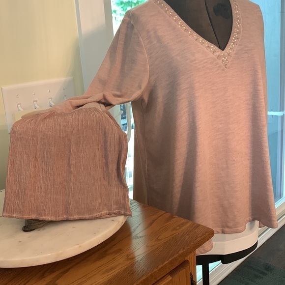 Knox Rose top - Picture 1 of 8